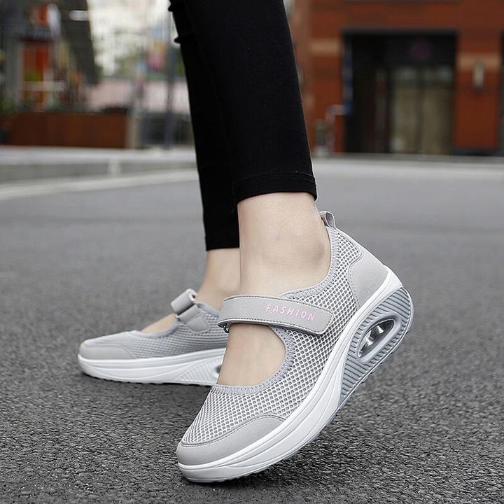 Comfortable and non-slip shoes for women
