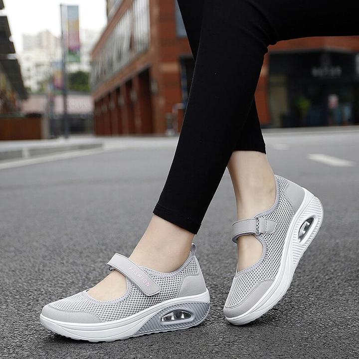 Comfortable and non-slip shoes for women