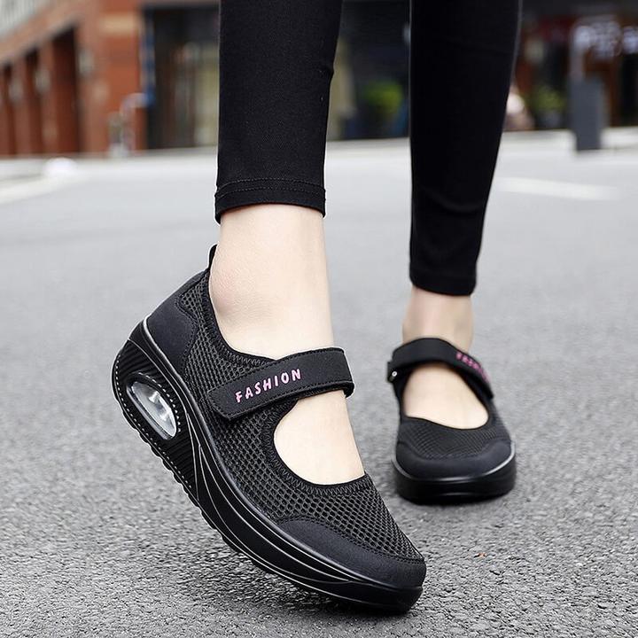 Comfortable and non-slip shoes for women