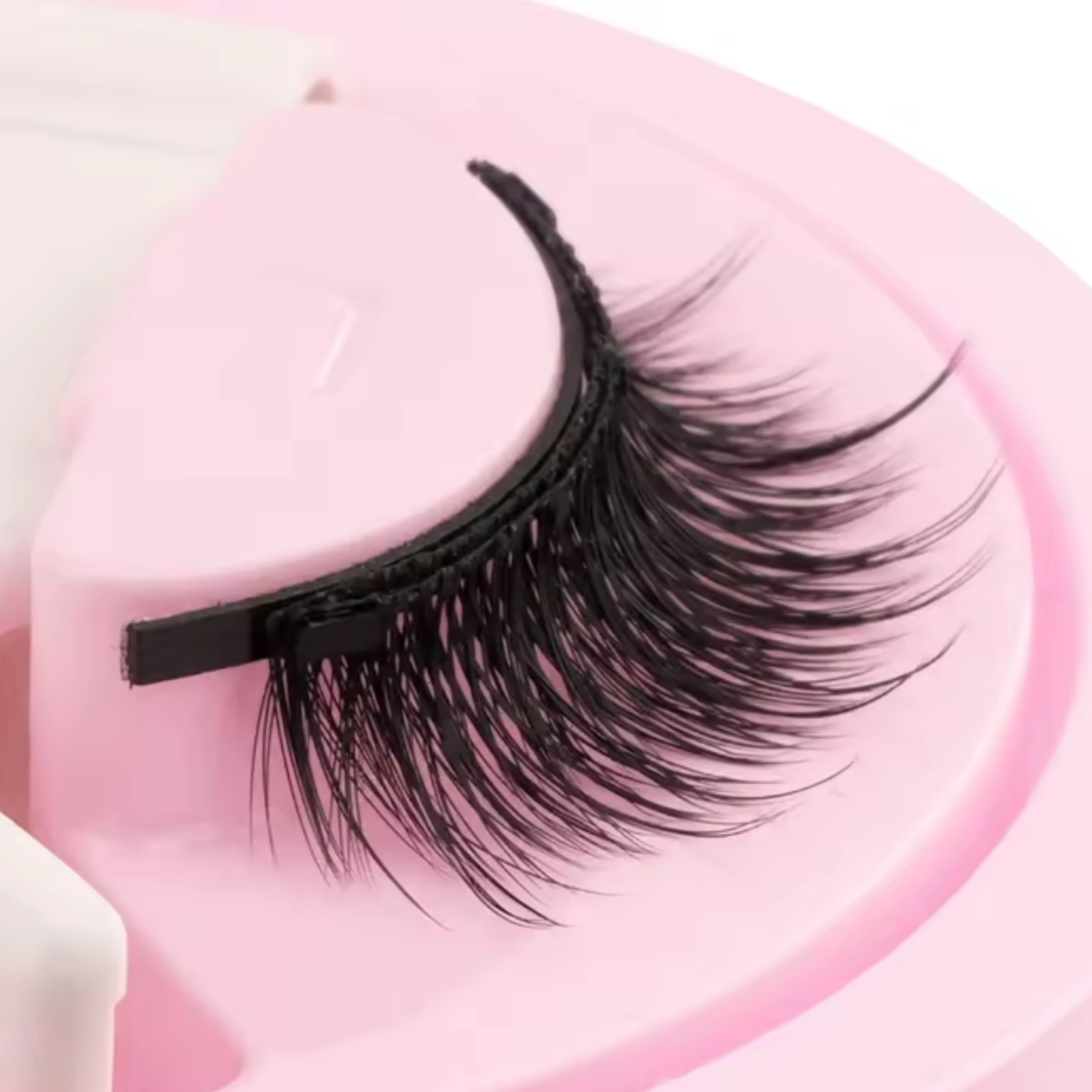 Magnetic Eyelashes + FREE APPLICATOR